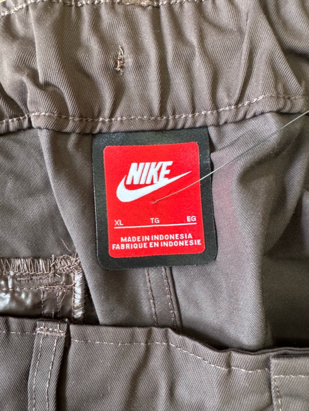 Nike Men’s Woven Baroque Brown Pants Men’s Size XL NWT - Picture 4 of 4